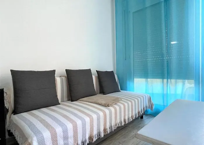 Belvilla By Oyo Apartment In Benalma¡Dena